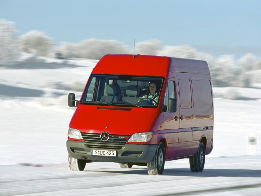  Mercedes-Benz Sprinter Van 2000 года  (фото 19 из 23)